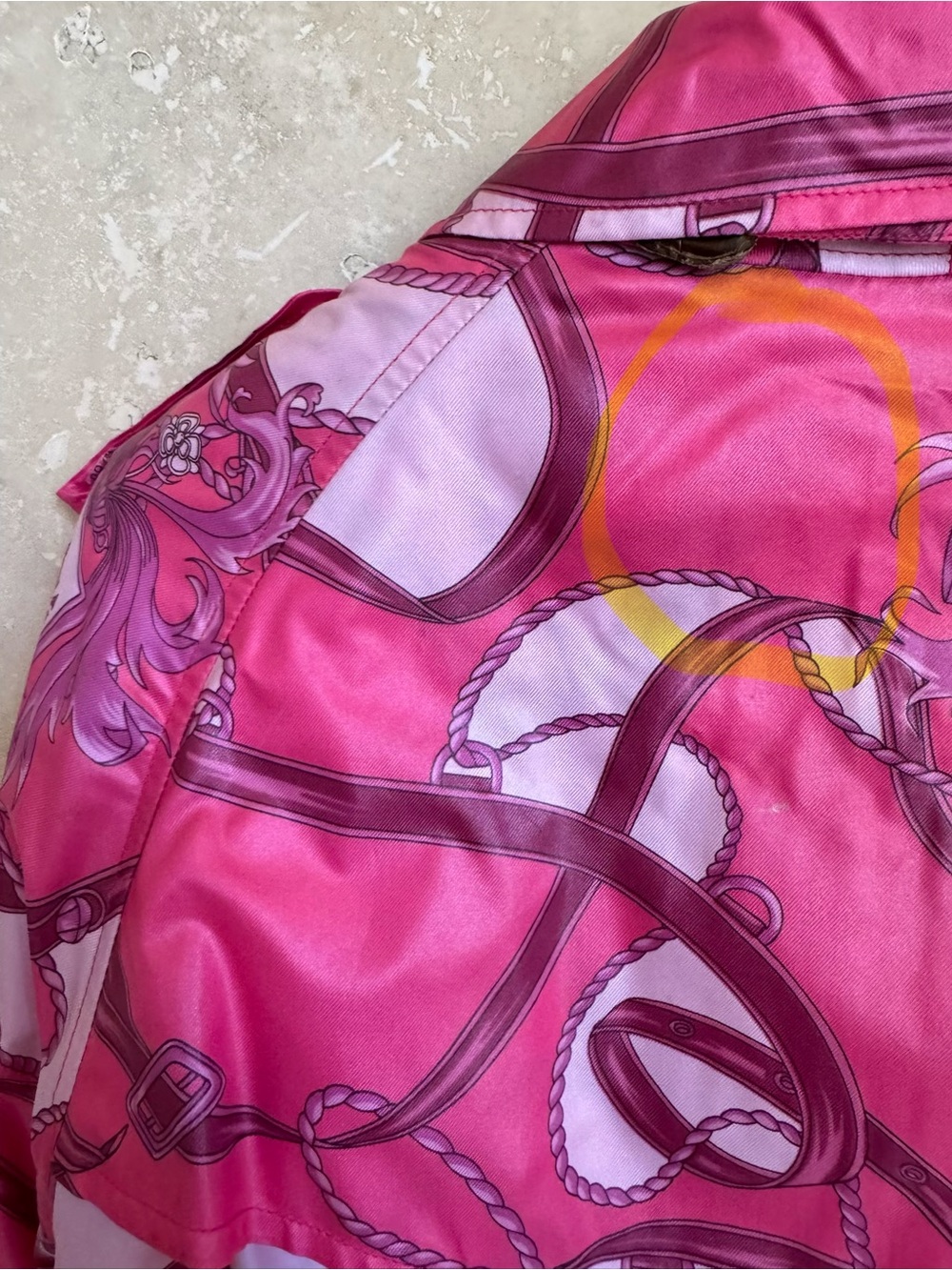 🎉HP🎉Limited Ed. Burberry Hot Pink Raincoat!😱 - Picture 5 of 16